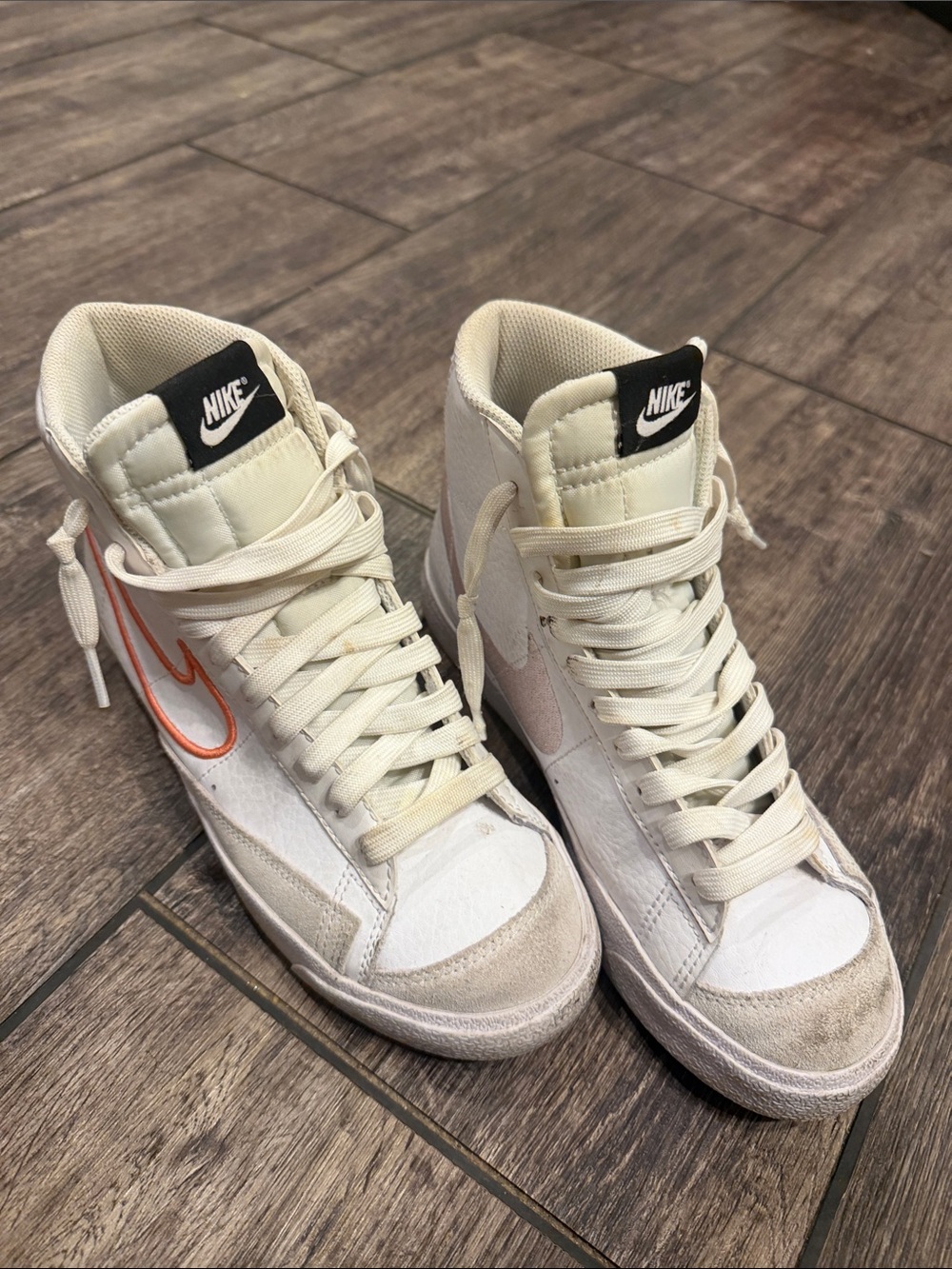 Nike Women’s High-Top Sneakers in White with Orange Swoosh - Picture 4 of 5
